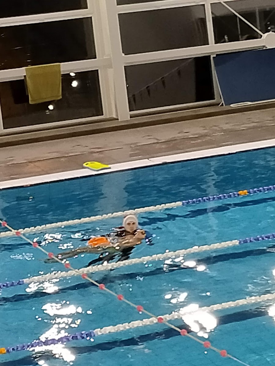 Pływalnia "Delfin"