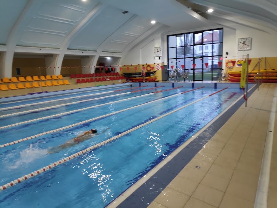 Basen sportowy