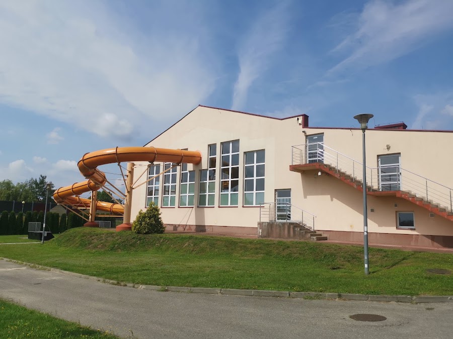 Kryta Pływalnia "Wodnik"